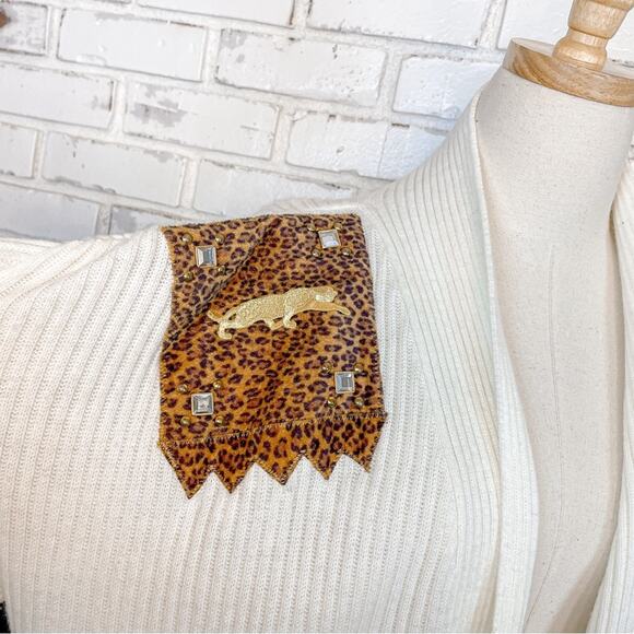 Vintage 80s Winter White Ribbed Cheetah Gold Embroidered Long Cardigan Sweater - Picture 2 of 9